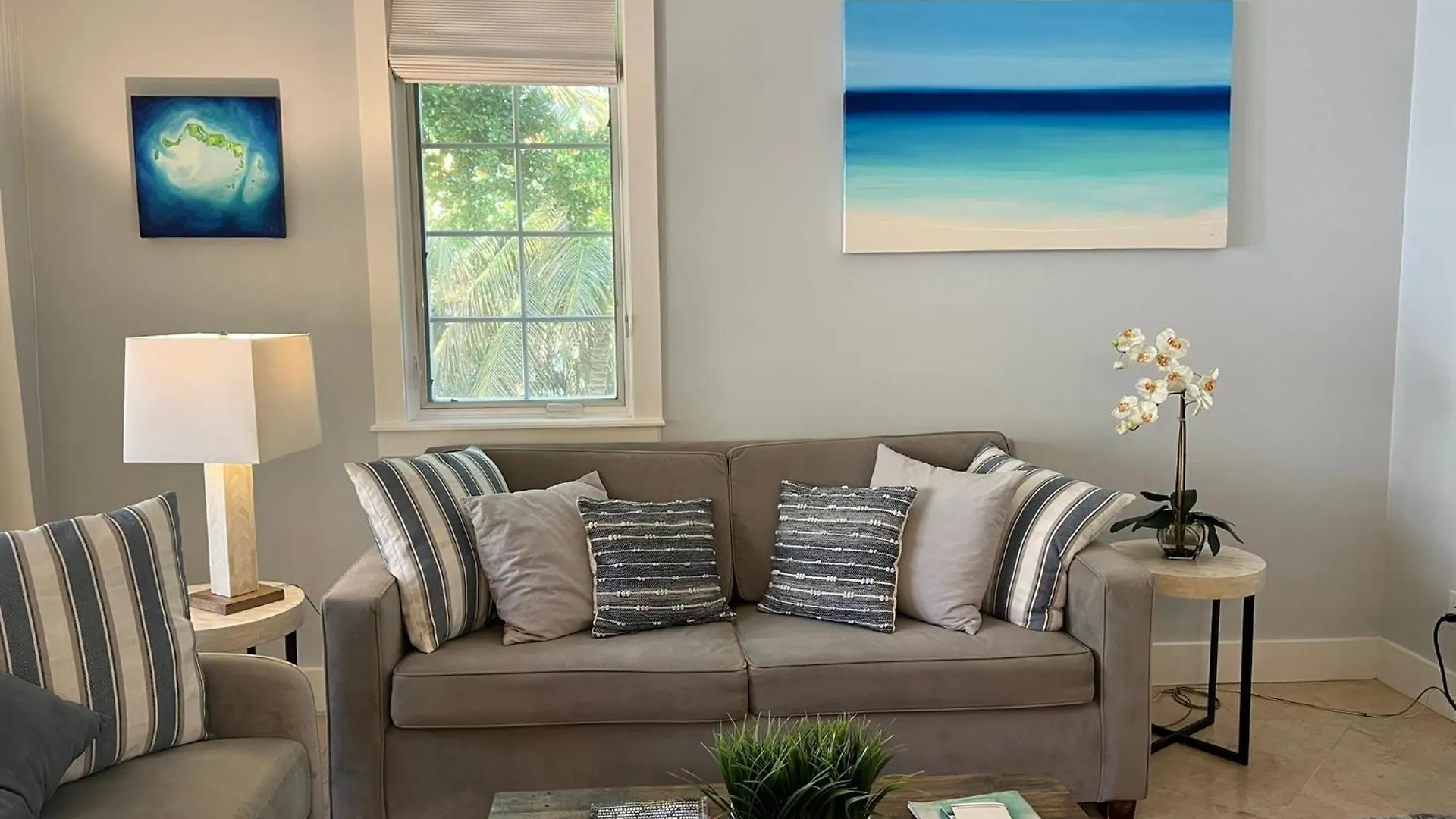 Villa Renaissance Grace Bay Apartment