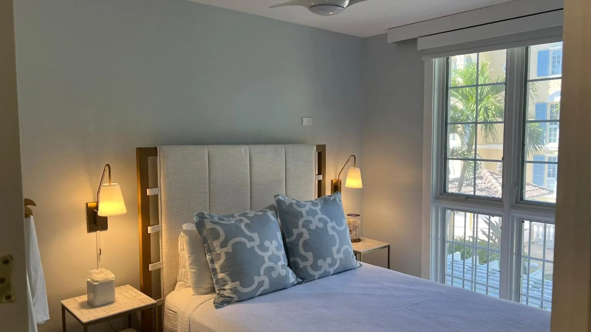 Apartment Villa Renaissance Grace Bay Turks And Caicos Islands