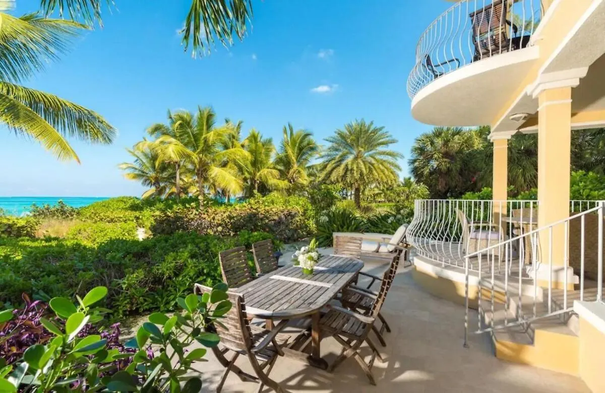 Villa Renaissance Grace Bay